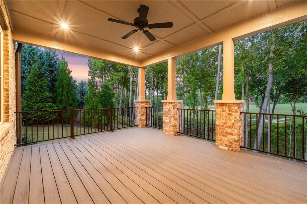 516 Founders Drive E Property Photo 53