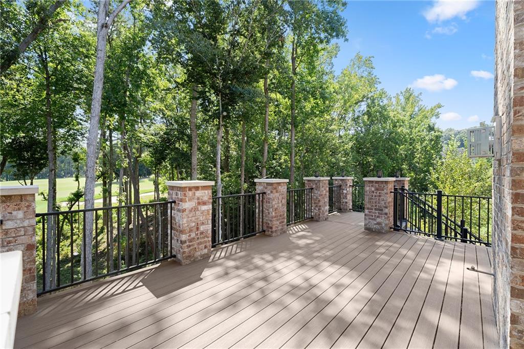 516 Founders Drive E Property Photo 55