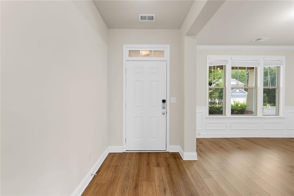 352 Chestnut Chase Property Photo 4