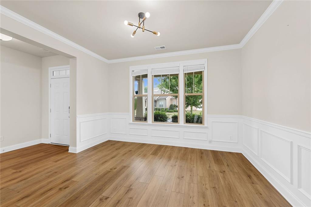 352 Chestnut Chase Property Photo 6
