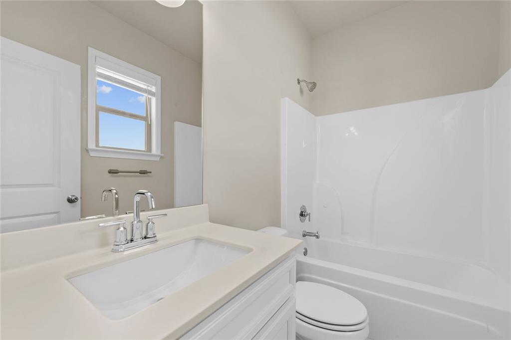 352 Chestnut Chase Property Photo 32