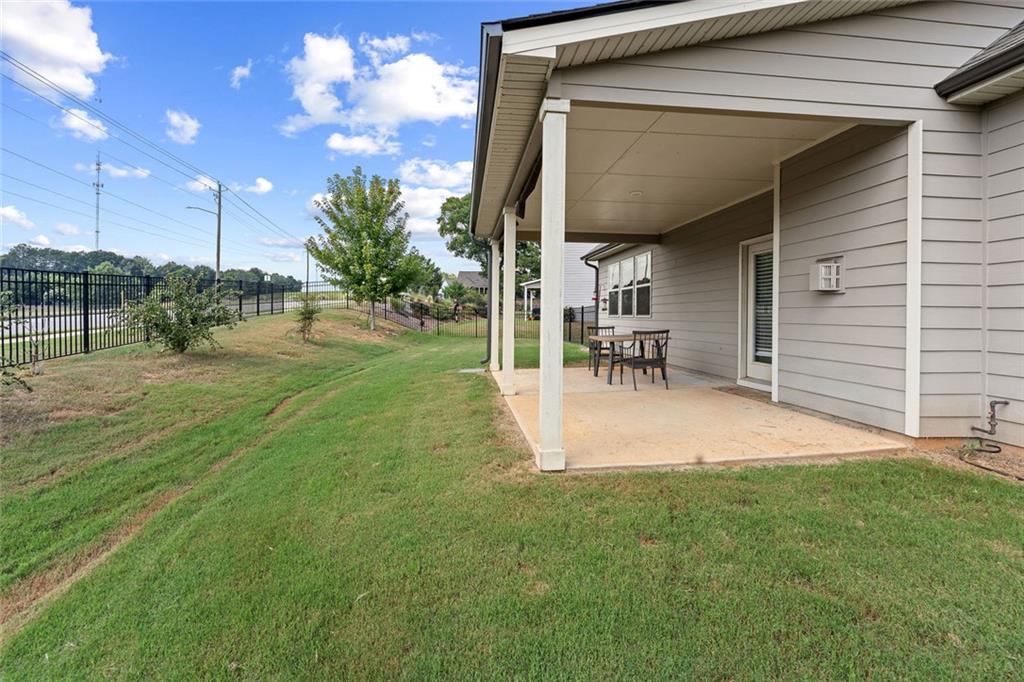 352 Chestnut Chase Property Photo 41