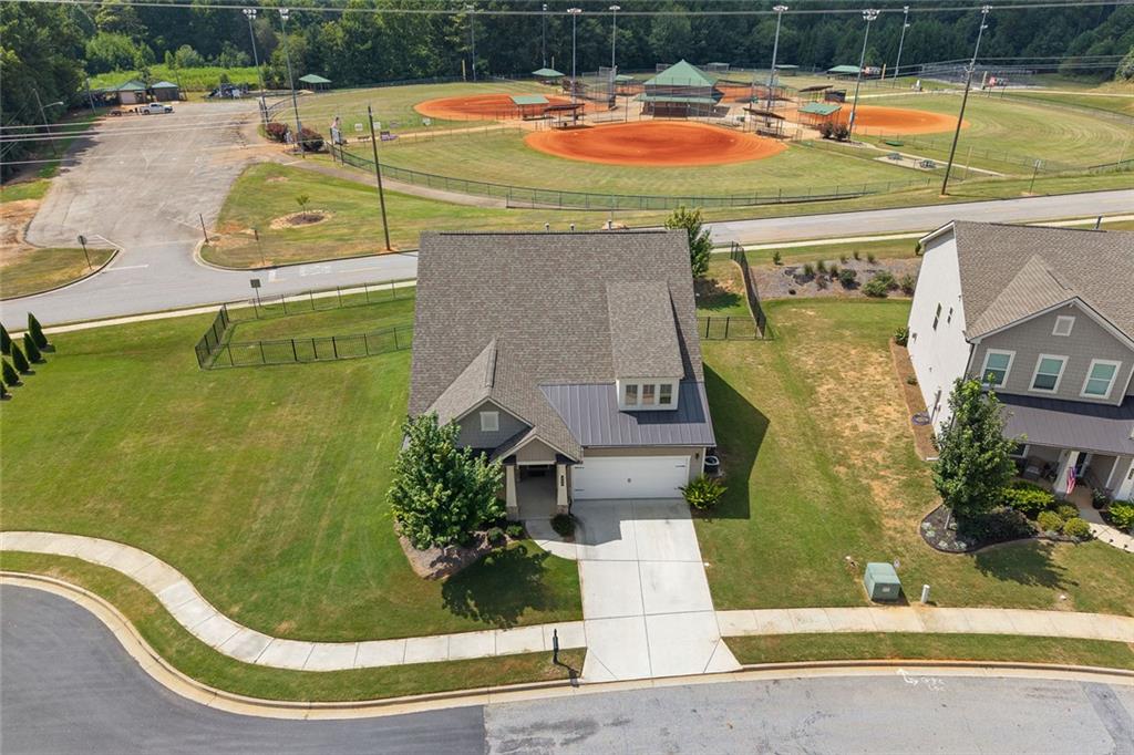 352 Chestnut Chase Property Photo 46