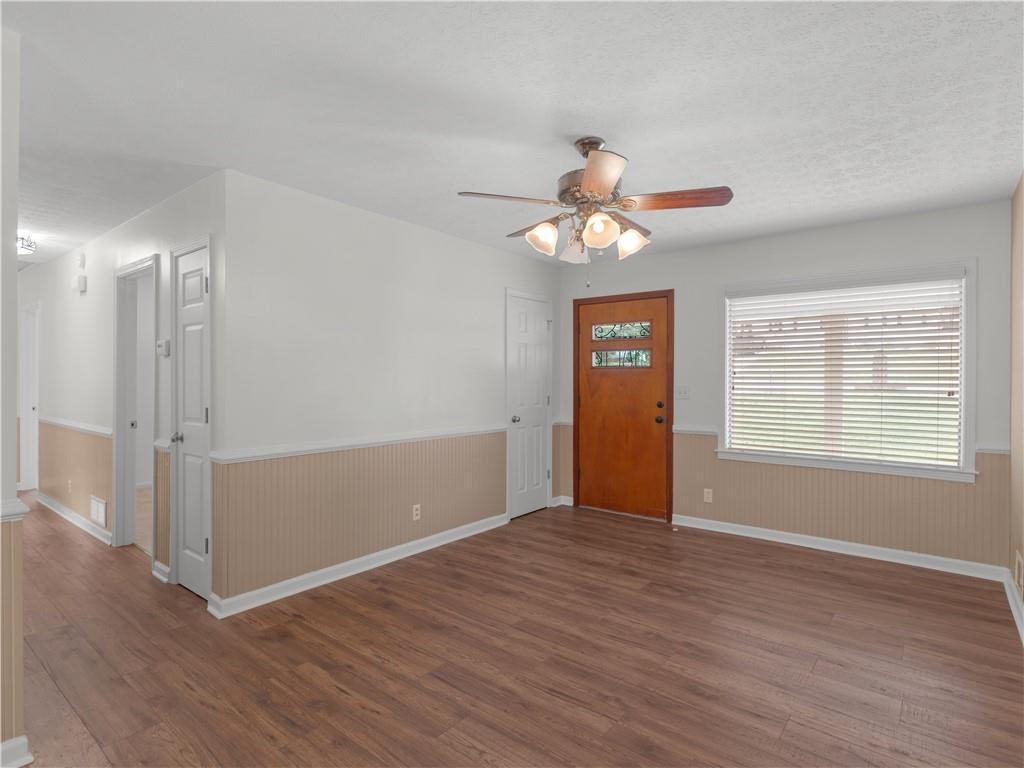 112 Beacon St Property Photo 3