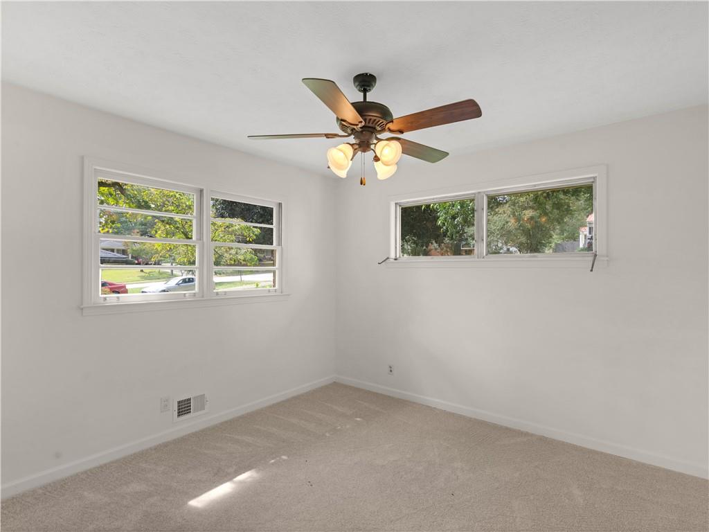 112 Beacon St Property Photo 18