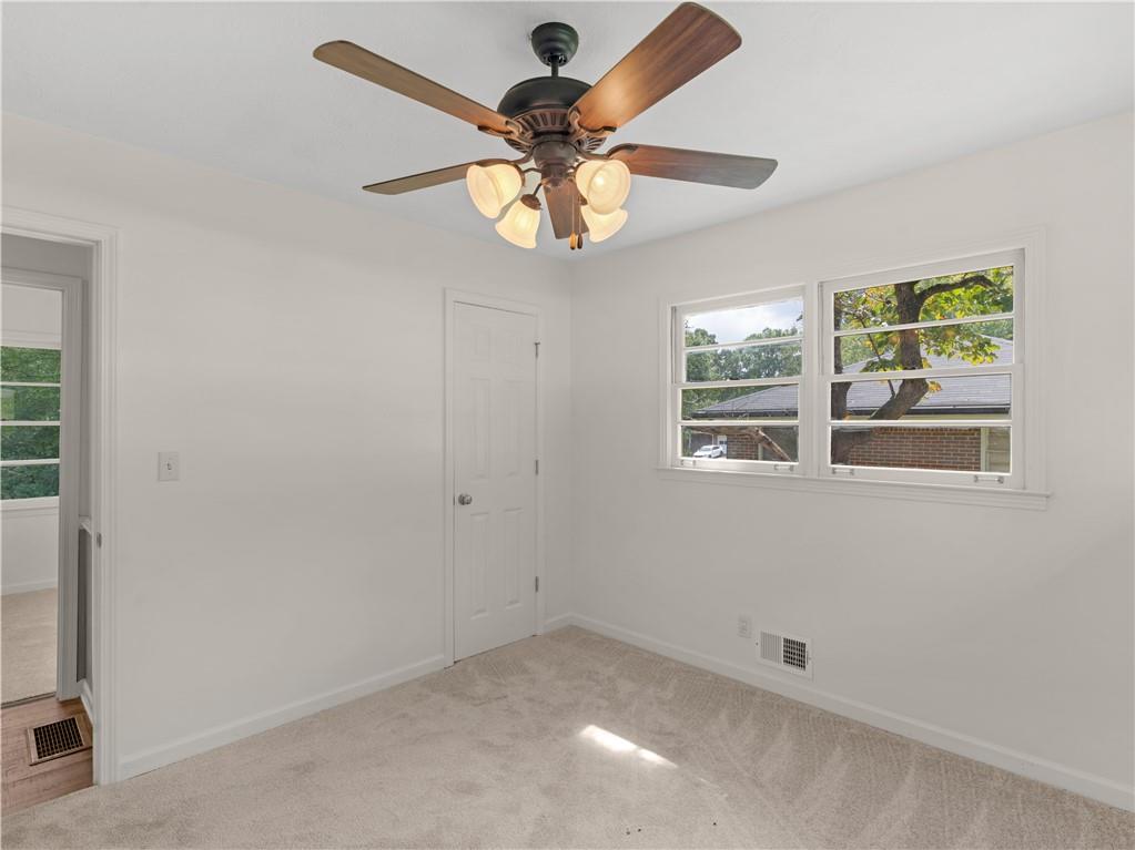 112 Beacon St Property Photo 19