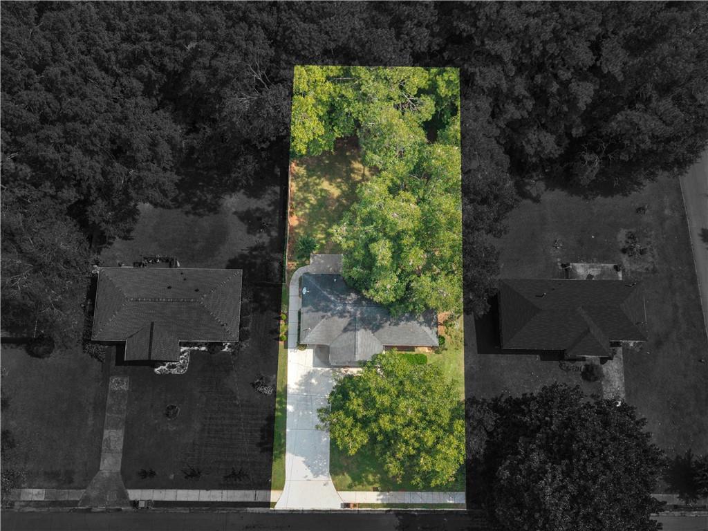 112 Beacon St Property Photo 24