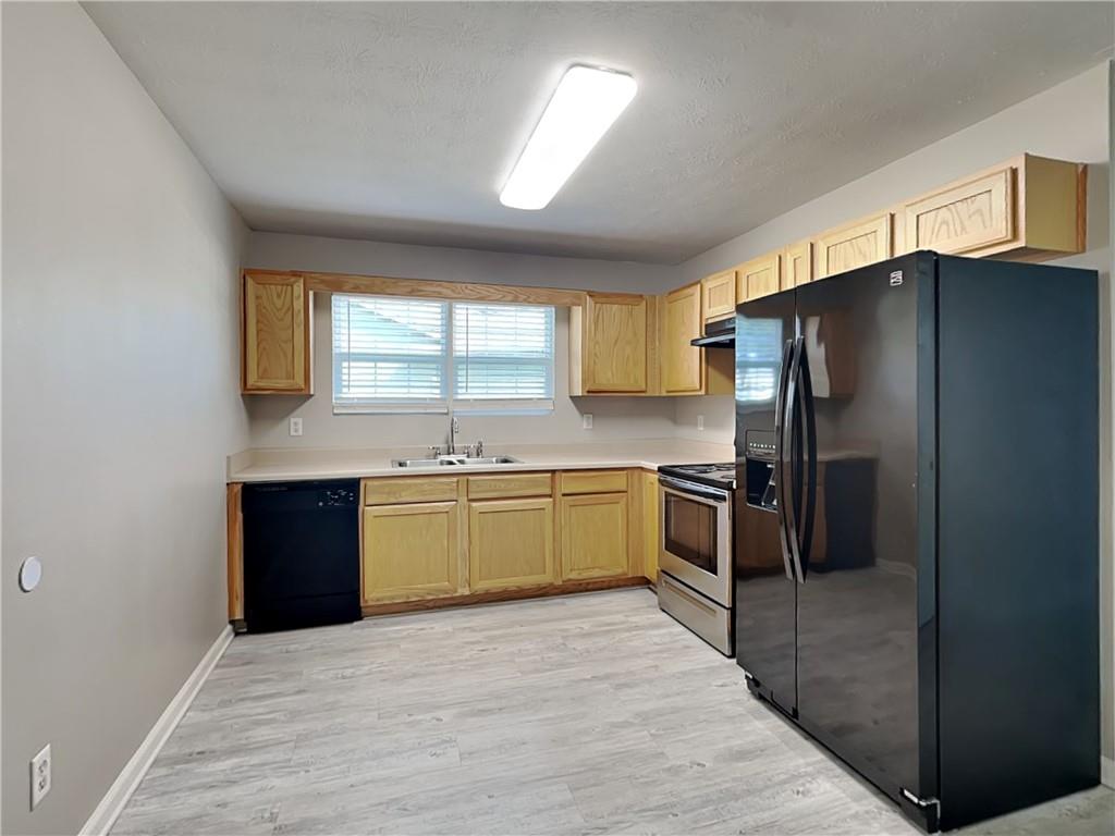 7828657 Property Photo 6