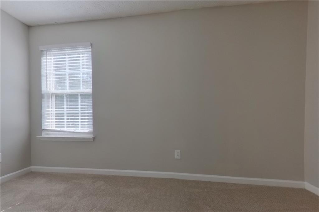 7828680 Property Photo 12