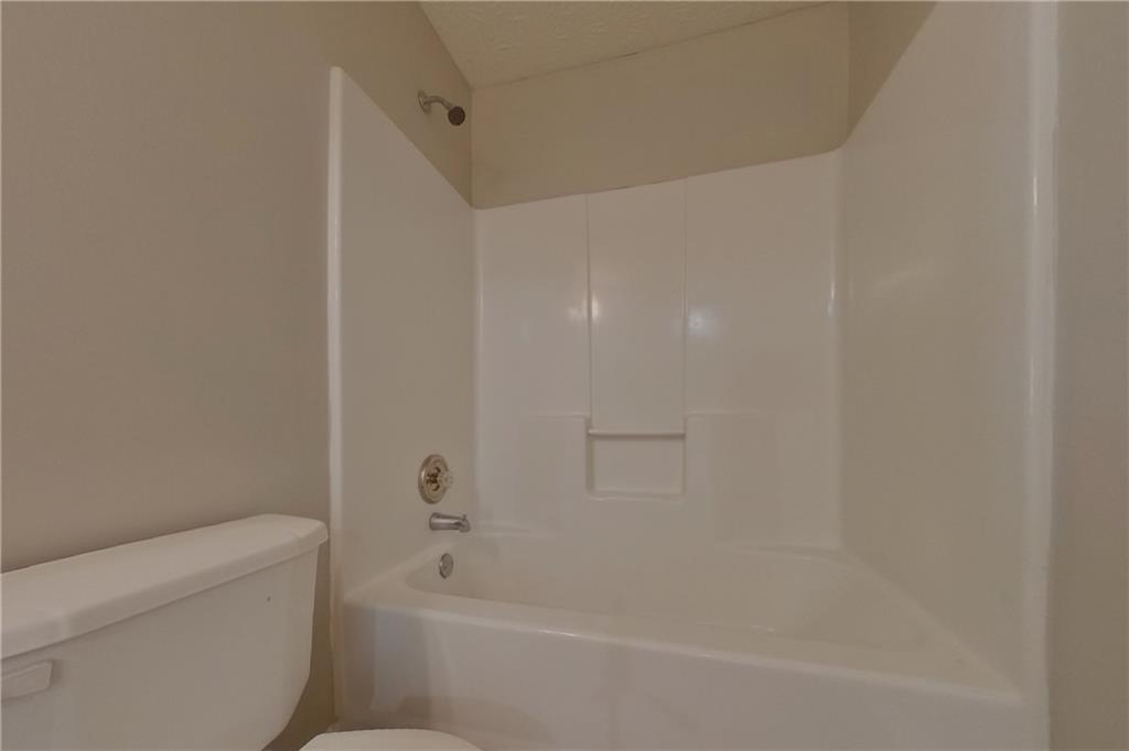 7828680 Property Photo 14