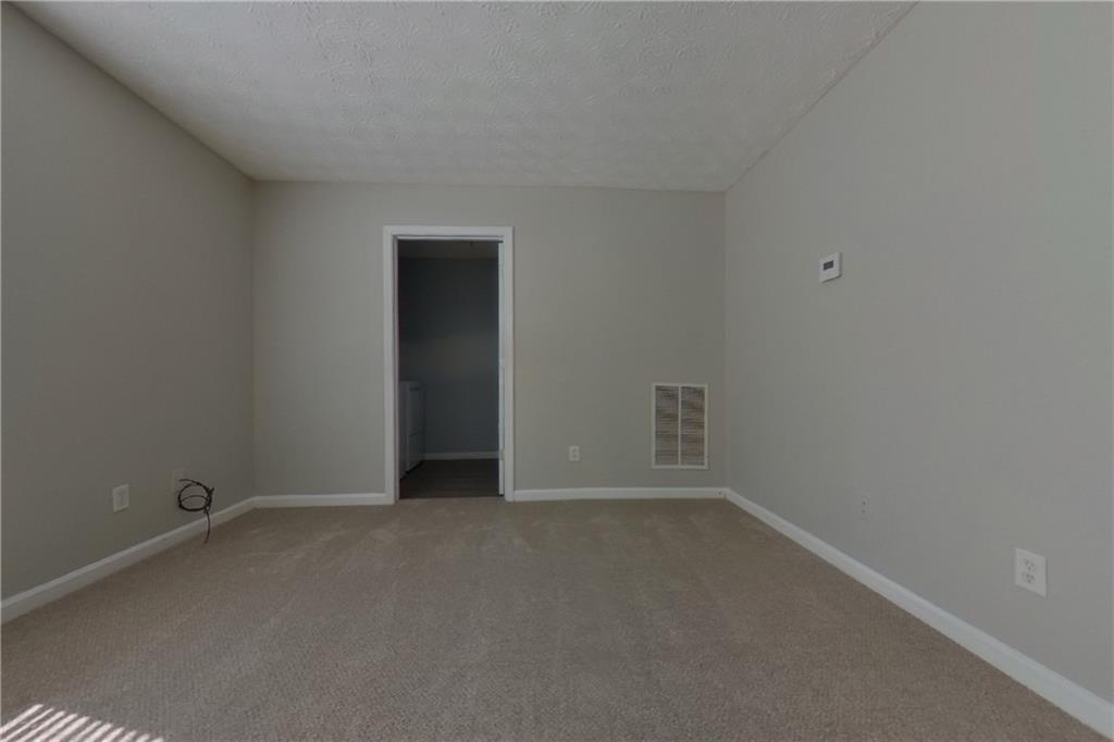 7828680 Property Photo 15
