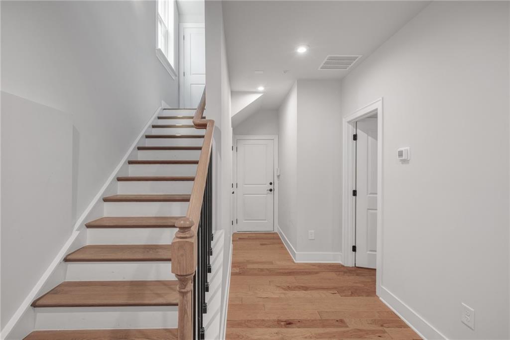 2143 Burnside Drive Nw Property Photo 49