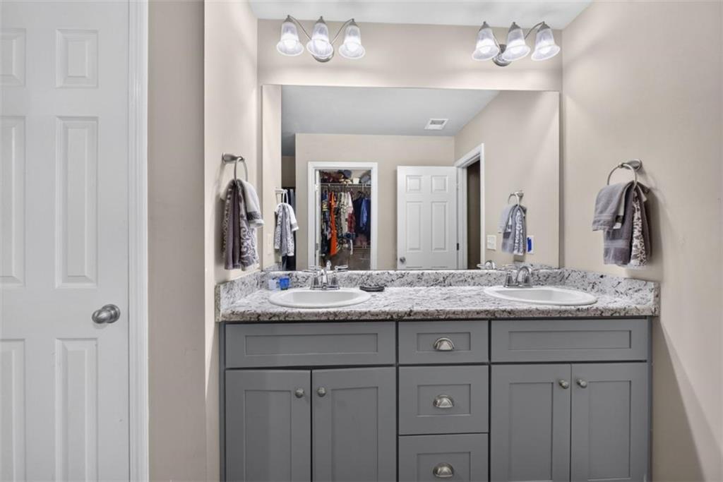 500 Heath Drive Property Photo 16