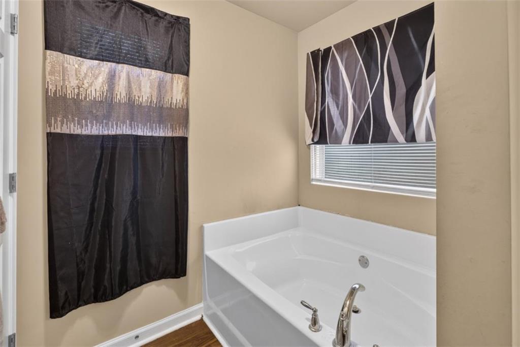 500 Heath Drive Property Photo 17