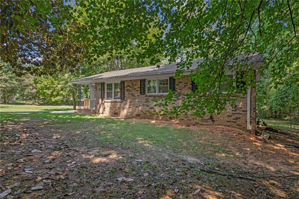 2840 Somerton Drive Property Photo 3