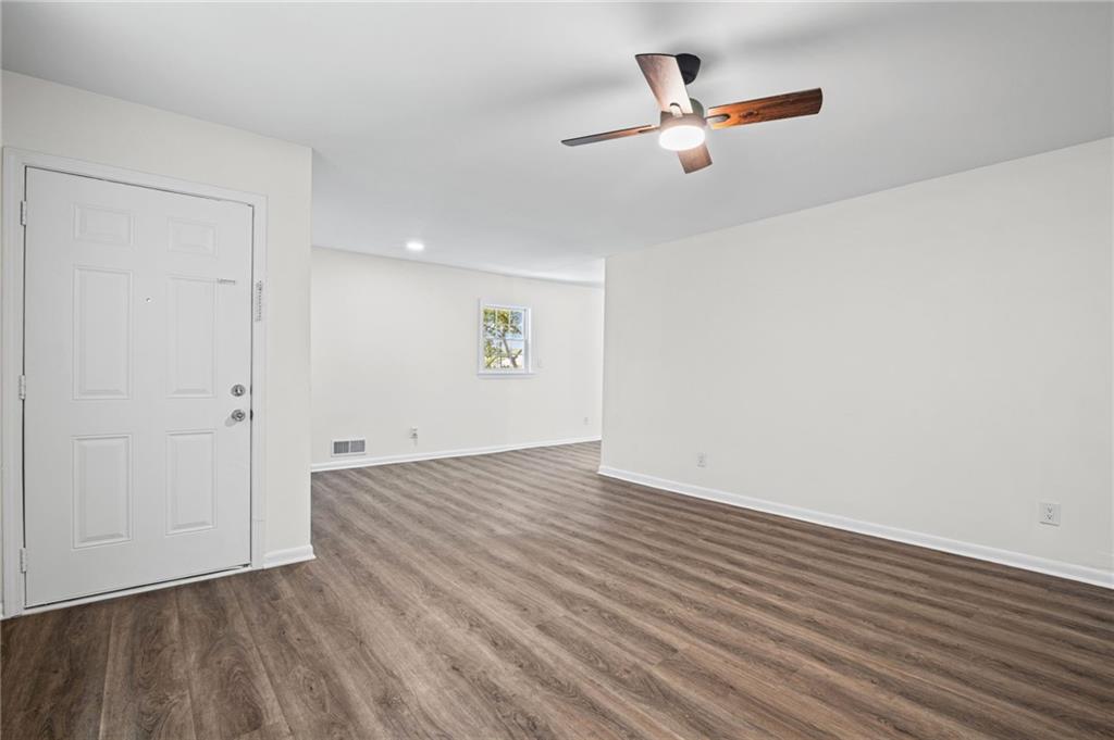 2840 Somerton Drive Property Photo 6