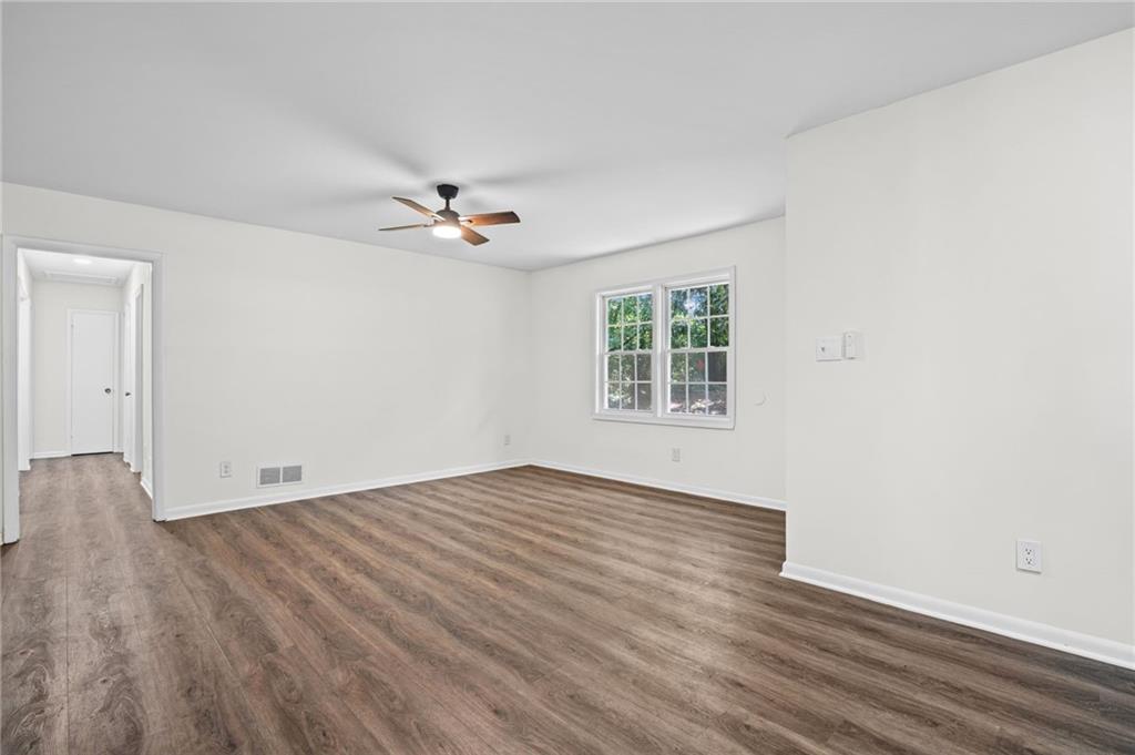 2840 Somerton Drive Property Photo 8