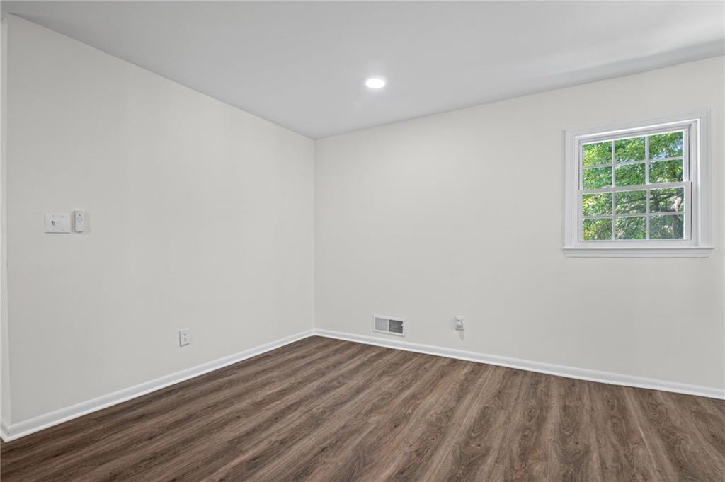 2840 Somerton Drive Property Photo 9