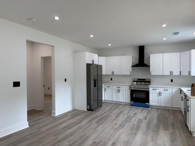 69 Easy Street Property Photo 9