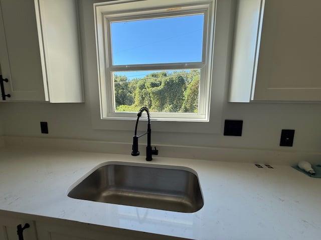 69 Easy Street Property Photo 12