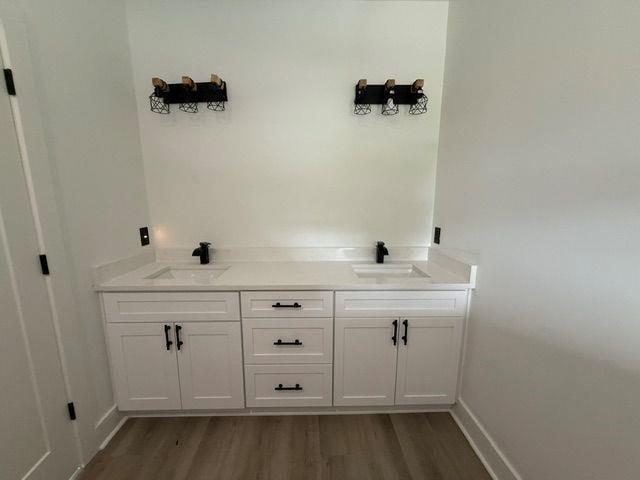 69 Easy Street Property Photo 19
