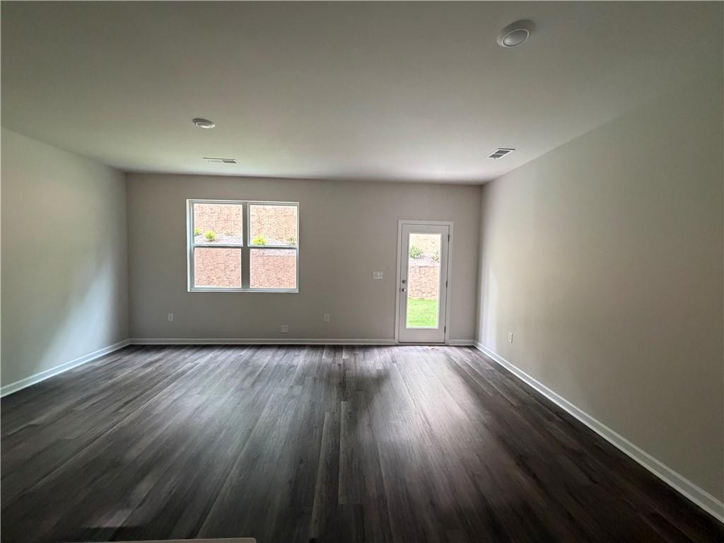 2064 Crossing Road Property Photo 2