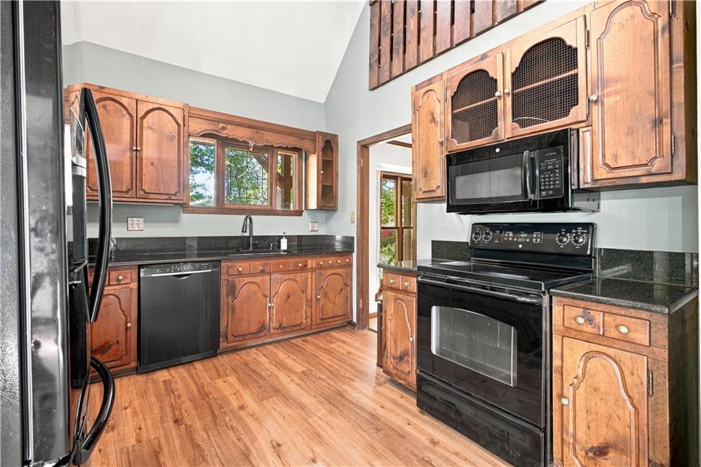 102 Valley Brook Drive Property Photo 4