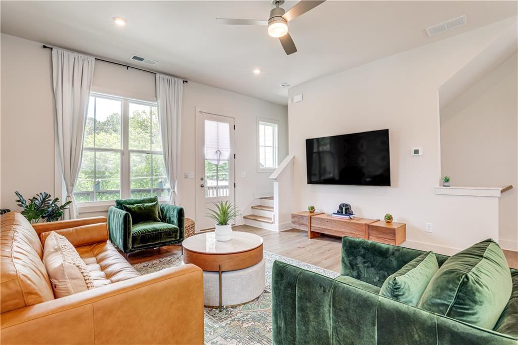 1390 Cozy Circle Property Photo 4