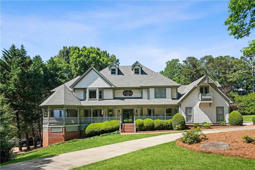 5102 Chastleton Drive Property Photo 3