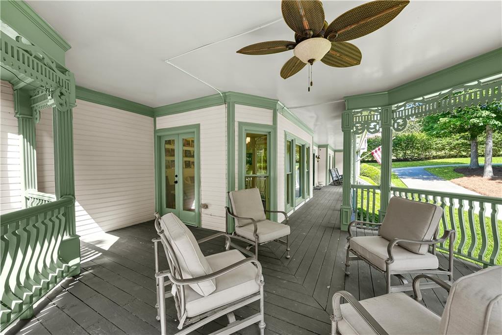 5102 Chastleton Drive Property Photo 5