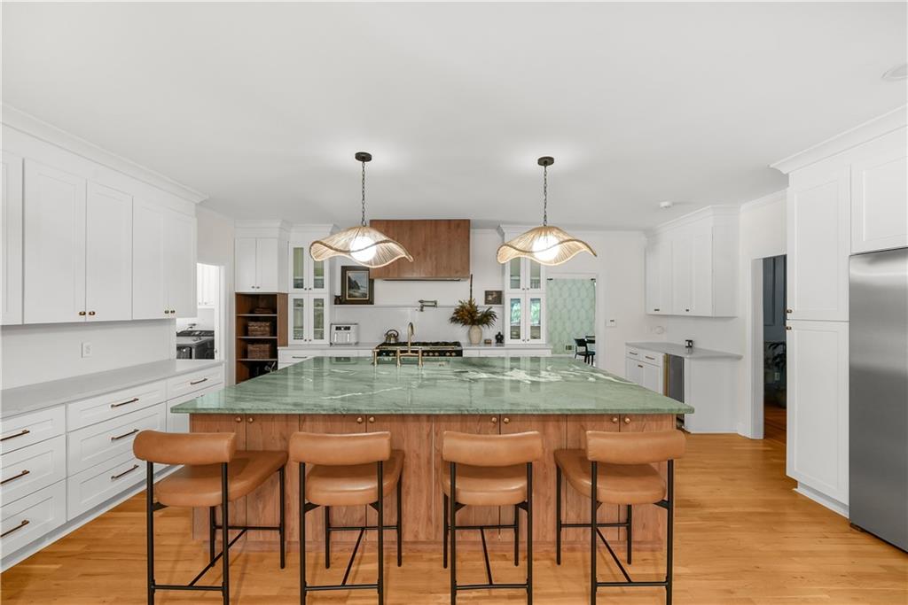 5102 Chastleton Drive Property Photo 11