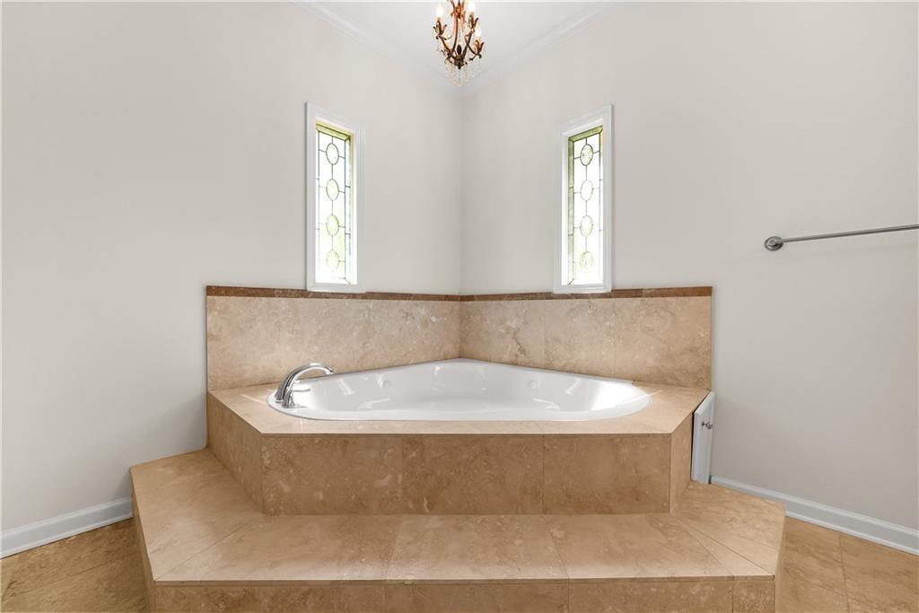 5102 Chastleton Drive Property Photo 22