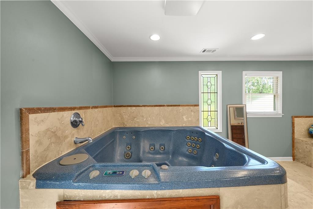 5102 Chastleton Drive Property Photo 27