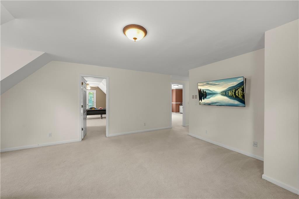 5102 Chastleton Drive Property Photo 29