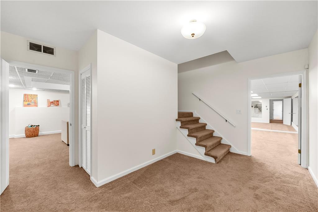 5102 Chastleton Drive Property Photo 35