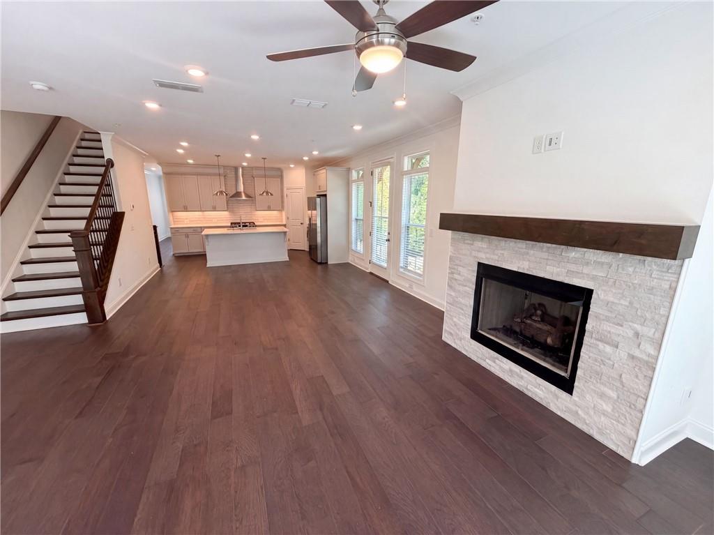 415 Olmstead Way Property Photo 10