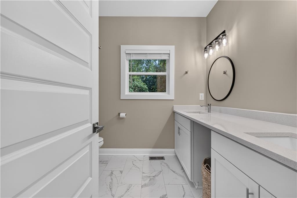 3979 Pointe N Property Photo 24