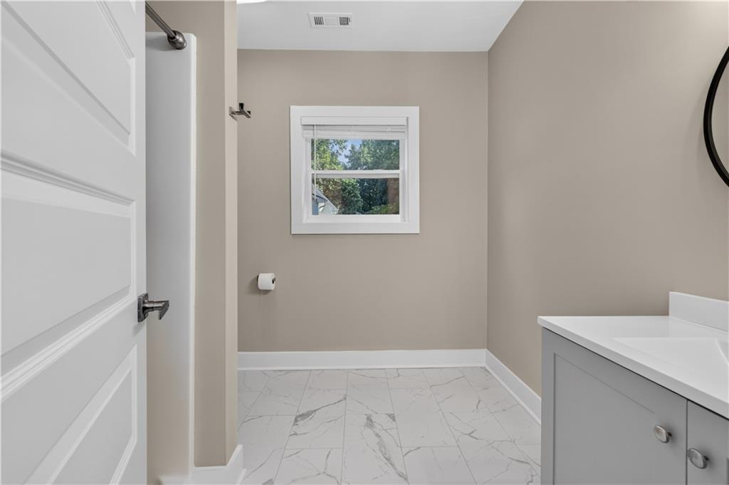 3979 Pointe N Property Photo 37