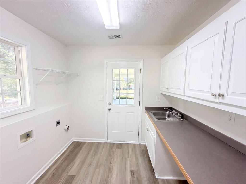 2050 Windfield Drive Property Photo 15
