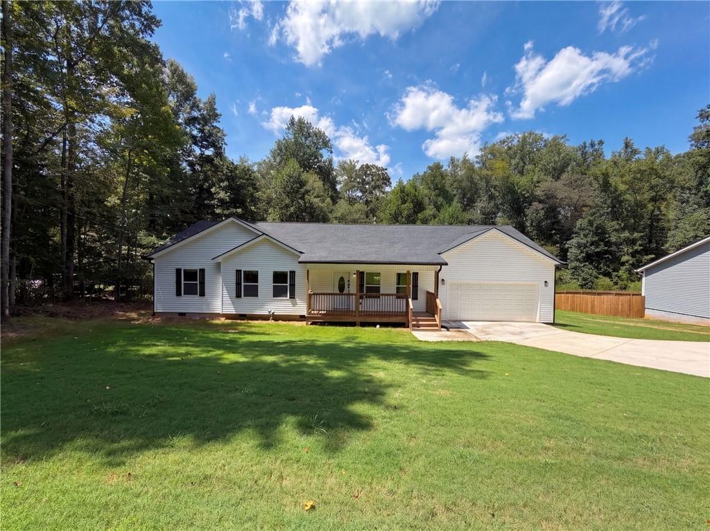 201 Deerfield Lane Property Photo 1