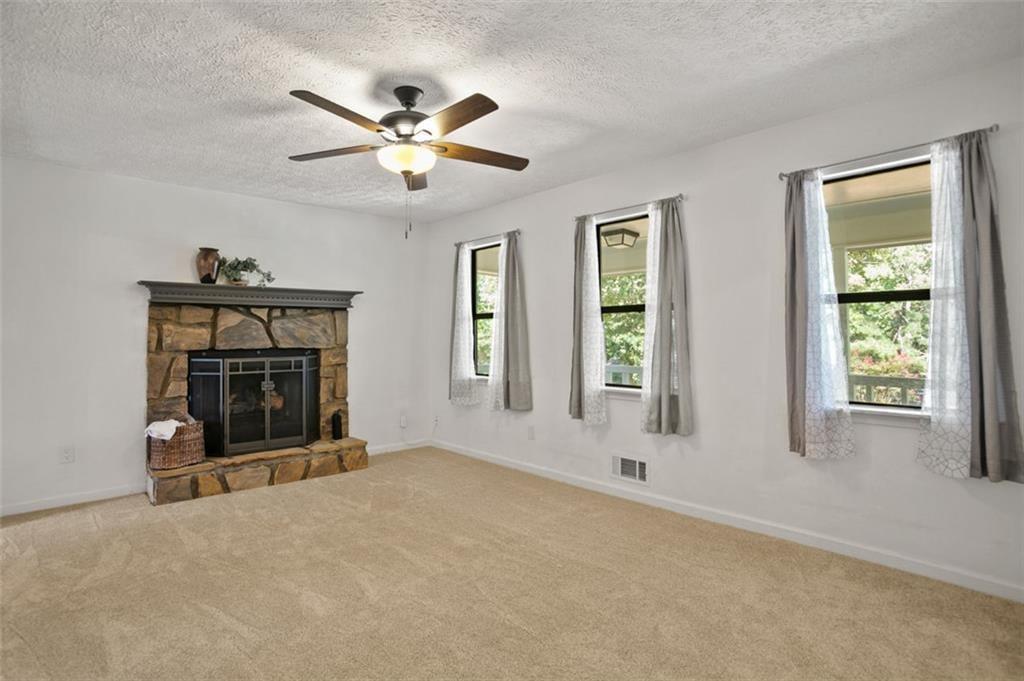 33 Dalena Way Property Photo 9