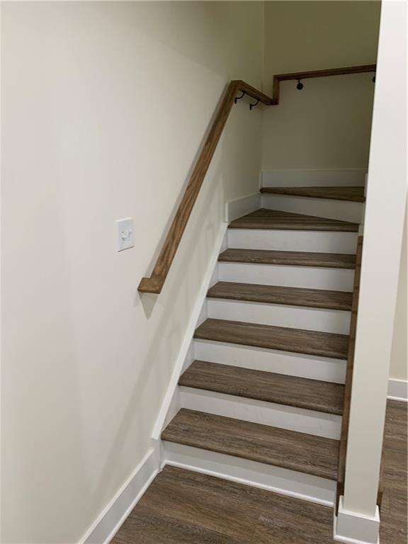 5985 Eagle Tiff Lane Property Photo 2