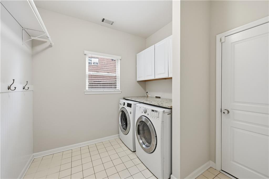 5950 Somersby Circle Property Photo 32