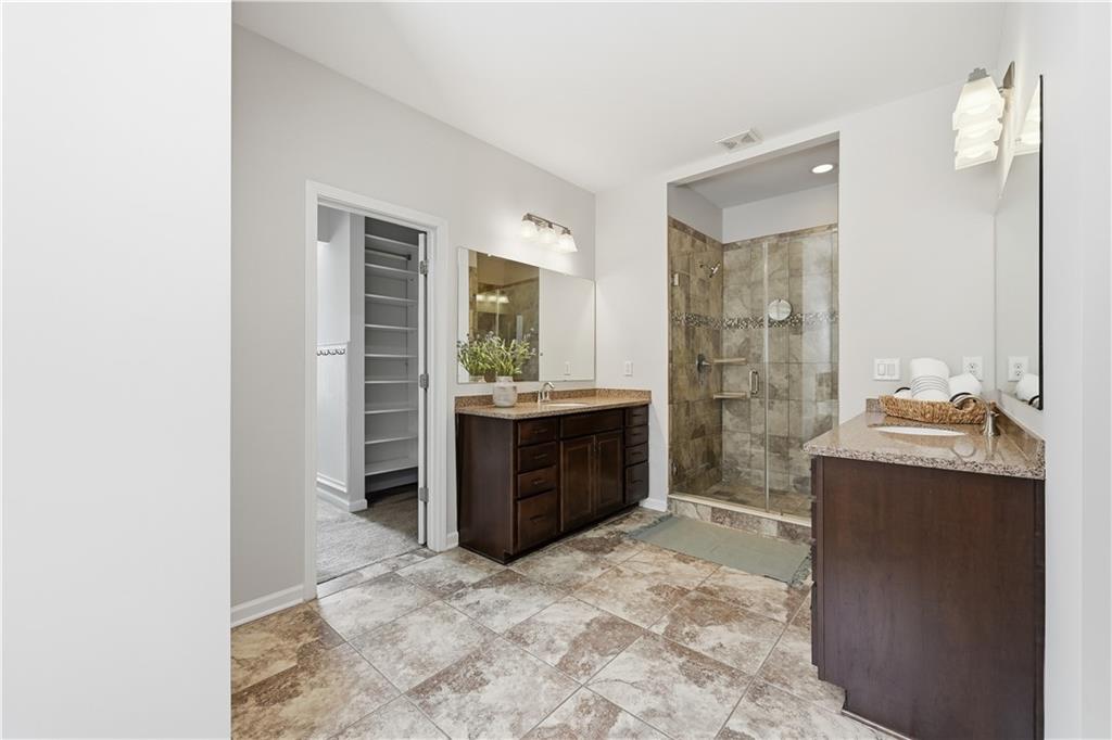 5950 Somersby Circle Property Photo 44