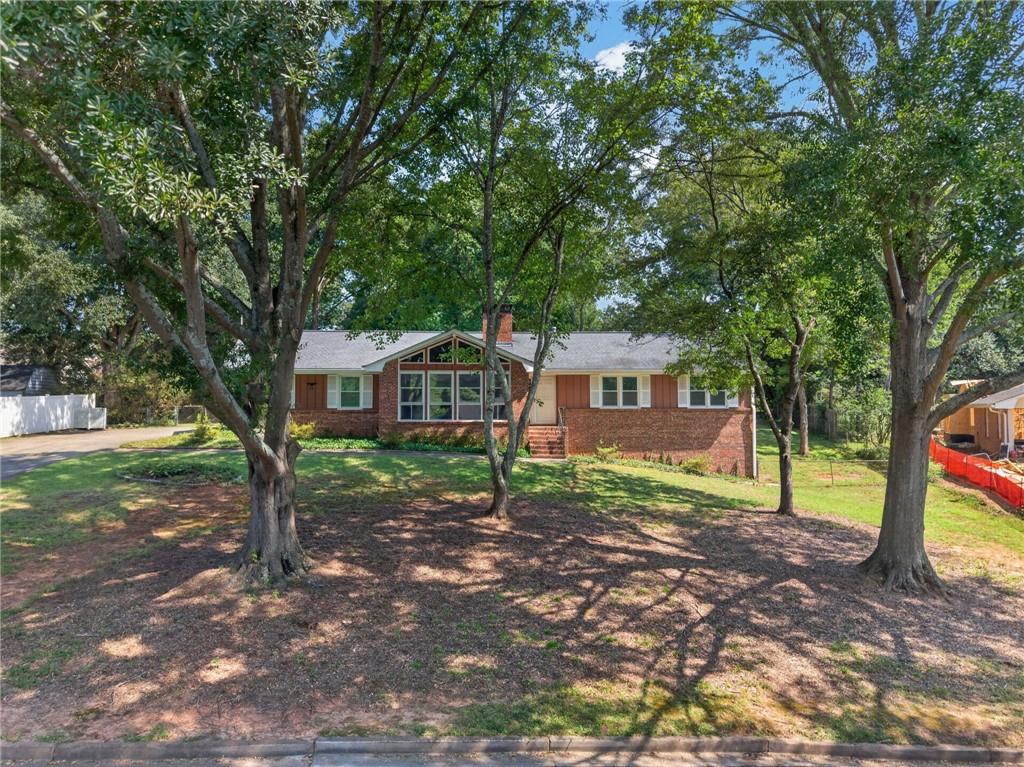 90 Burnett Way Property Photo 3