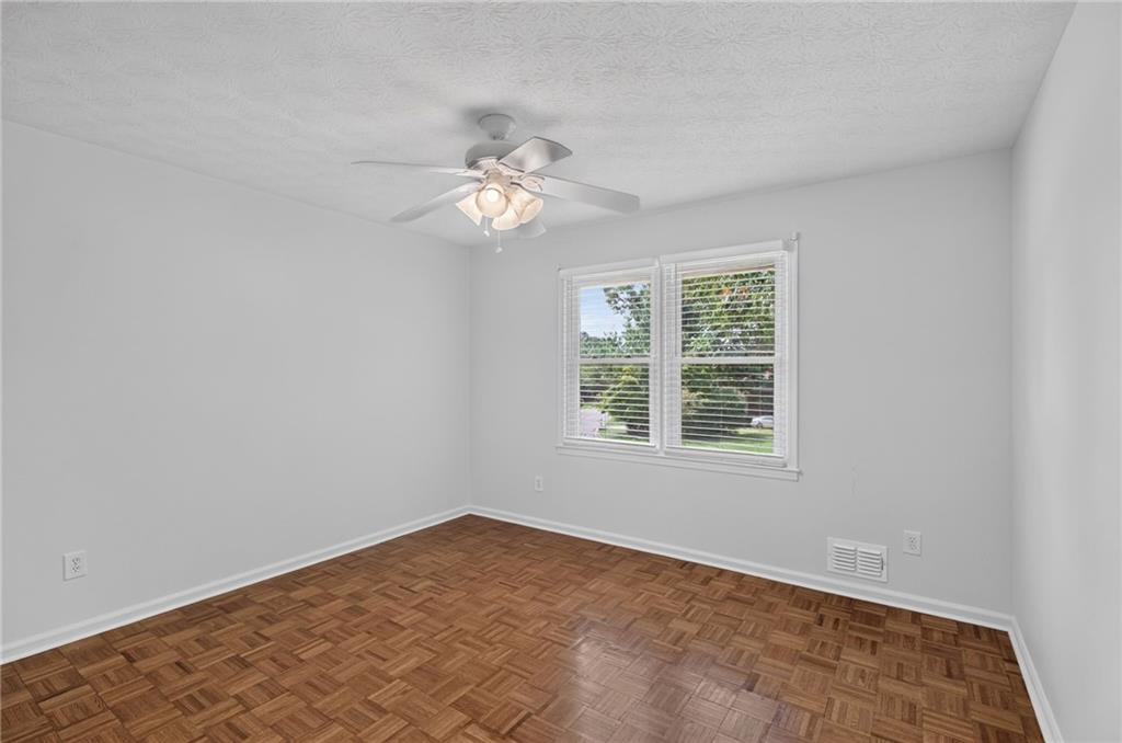 90 Burnett Way Property Photo 22