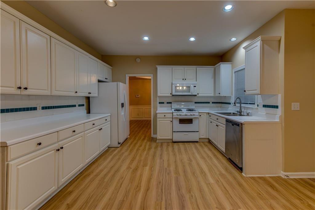 1429 Oglethorpe Drive Property Photo 8