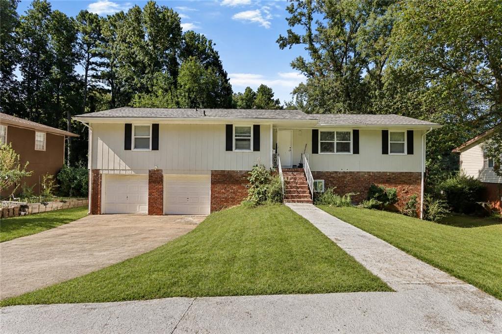 1563 Greenwood Drive