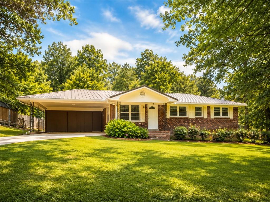 203 Briarwood Drive Property Photo 1