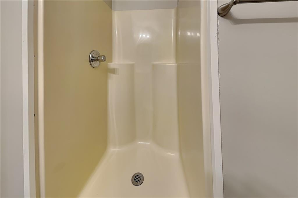 7828978 Property Photo 11